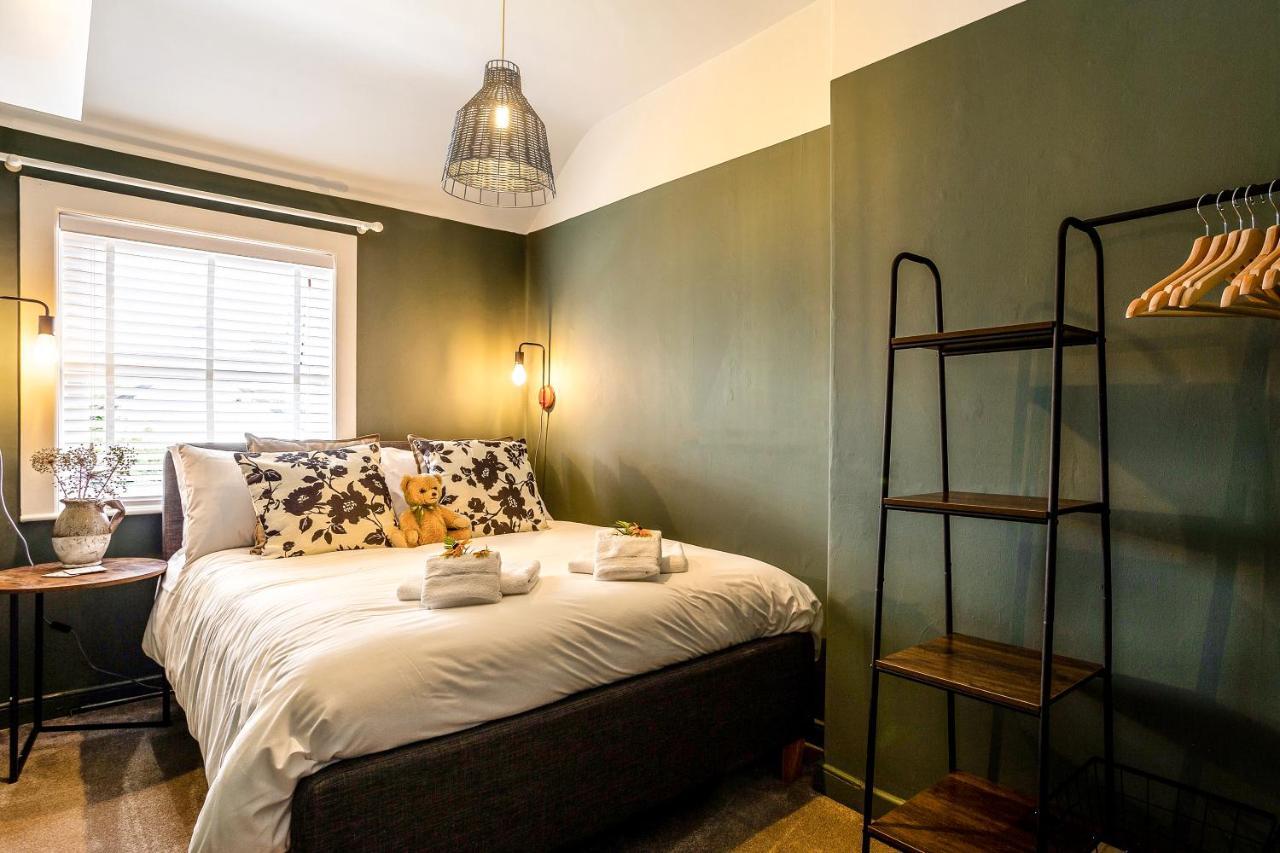 Stylish Romantic Country Escape Near Chester Christleton Ngoại thất bức ảnh